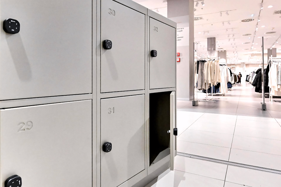 szafki dla klientów galeria echo gdzie zostawić kurtkę