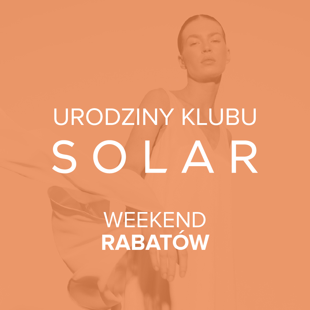 Plakat reklamowy przedstawia artystyczne, pomarańczowe ujęcie kobiety w zwiewnej kreacji, na które nałożono duże napisy informujące o akcji rabatowej. Estetyka grafiki jest minimalistyczna i nowoczesna, podkreślając markowy charakter wydarzenia.
