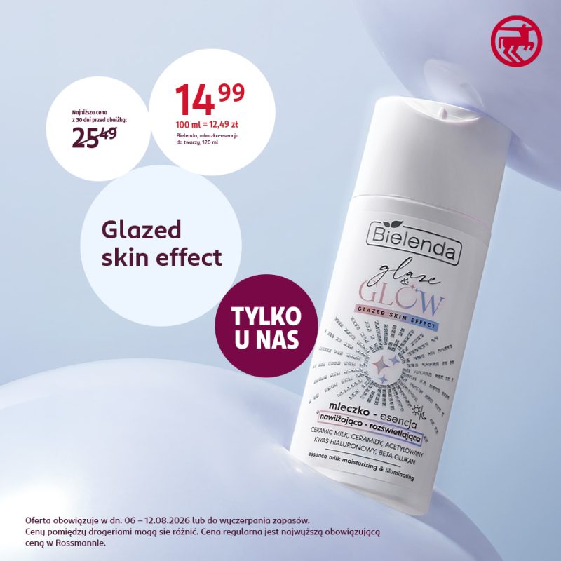 Grafika promocyjna drogerii Rossmann przedstawia nawilżająco-rozświetlające mleczko-esencję do twarzy marki Bielenda z serii Glaze & Glow. Na produkcie widnieje informacja o cenowej okazji 14,99 zł z dopiskiem „TYLKO U NAS”, obowiązującej w dniach 06–12.08.2026 r.