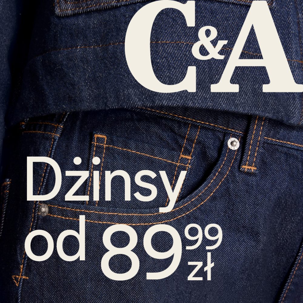 Kwadratowa grafika reklamowa marki C&A ze zbliżeniem na małą kieszonkę granatowych spodni dżinsowych ze zbliżoną strukturą materiału i pomarańczowymi przeszyciami. W prawym górnym rogu znajduje się duże jasne logo C&A, a na środku i na dole umieszczono jasny napis Dżinsy od 89,99 zł.